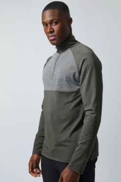 Top De Sport Zippé à Imprimé Contrastant - MAN Active -Promos Coutuvelle Magasin bmm30665 khaki xl 3 scaled