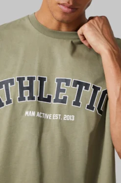 T-shirt De Sport Oversize à Rayures - MAN Active -Promos Coutuvelle Magasin bmm33318 olive xl 3 scaled