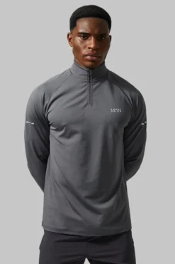 Top De Sport Performance à Col Zippé - MAN Active