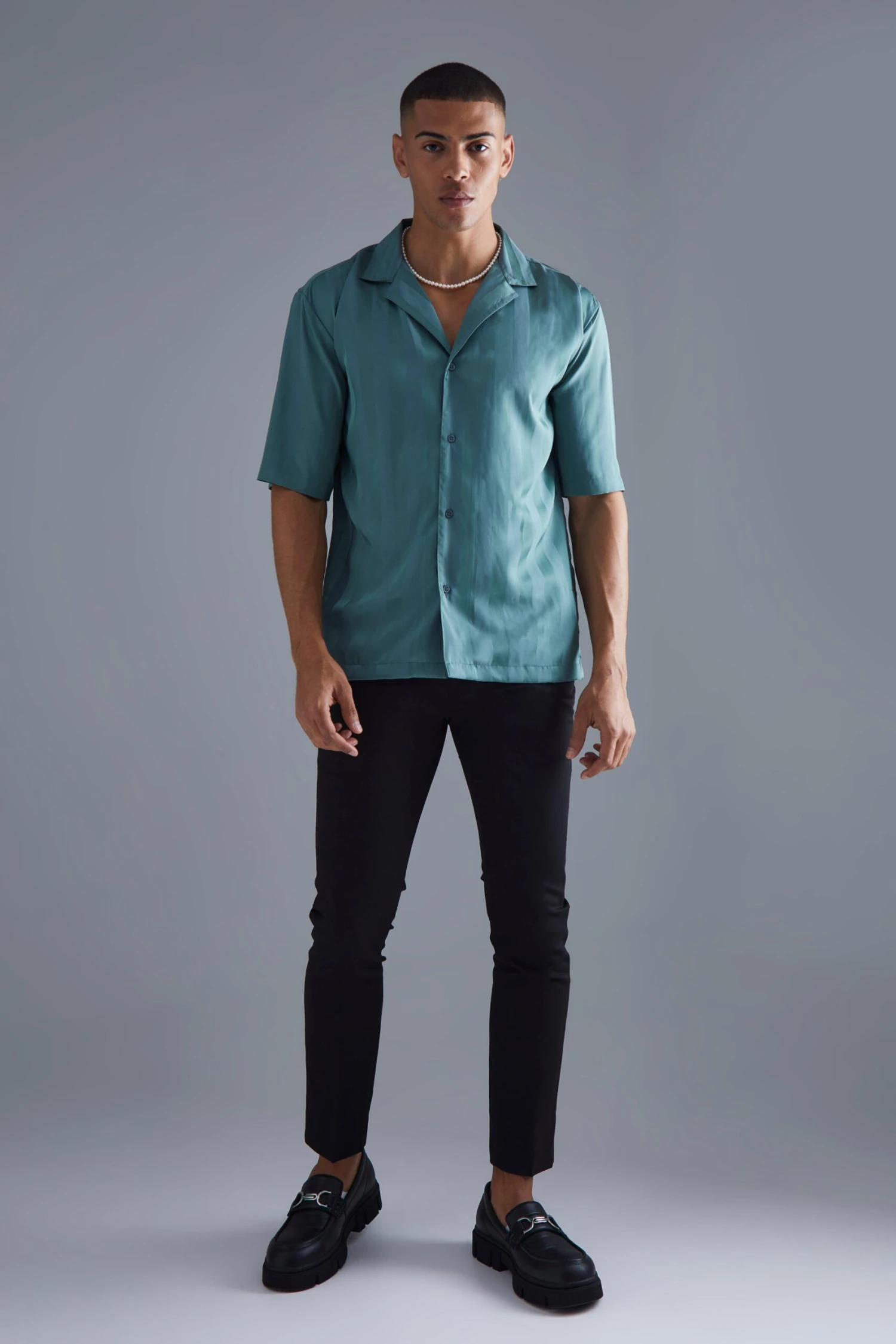 Chemise Satinée à Manches Courtes 4 Chemise Satinée à Manches Courtes – Image 4