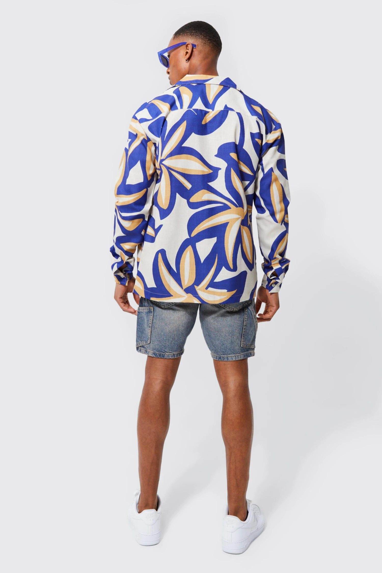 Chemise Oversize Fleurie à Manches Longues 2 Chemise Oversize Fleurie à Manches Longues – Image 2